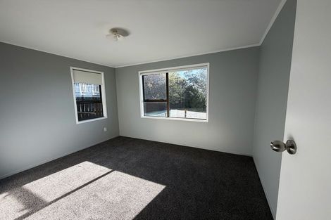 Photo of property in 28 Beauchamp Drive, Massey, Auckland, 0614