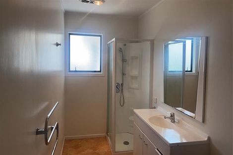 Photo of property in 13 Boundary Road, Opaheke, Papakura, 2113