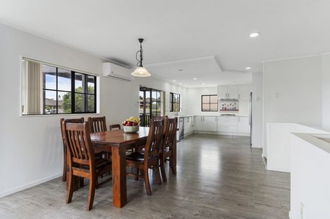 Photo of property in 39 Kuripaka Crescent, The Gardens, Auckland, 2105