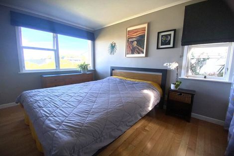 Photo of property in 129 Maupuia Road, Maupuia, Wellington, 6022