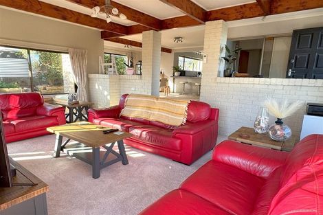 Photo of property in 2 Stanton Crescent, Karoro, Greymouth, 7805