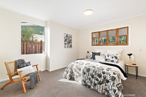 Photo of property in 31 Arun Crescent, Southgate, Wellington, 6023