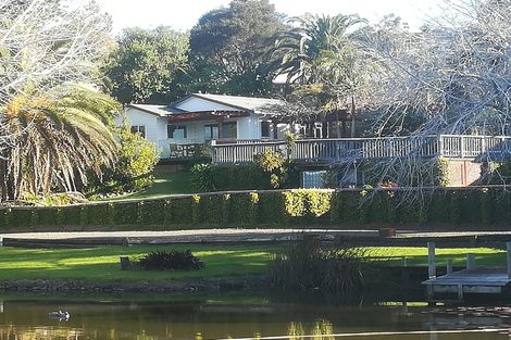 Photo of property in 22 Hammond Avenue, Hatfields Beach, Orewa, 0931