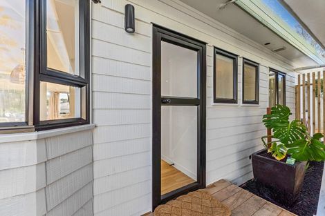 Photo of property in 19a Walbrook Road, Manly, Whangaparaoa, 0930