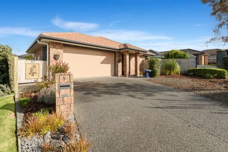 Photo of property in 5 Kirtle Close, Pyes Pa, Tauranga, 3112