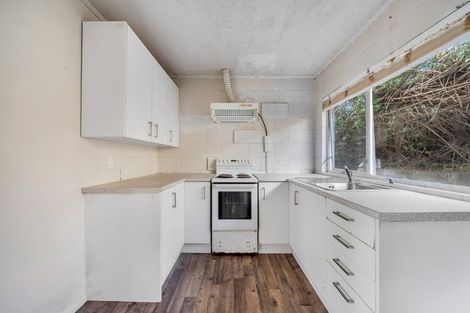 Photo of property in 2/17 Emirau Place, Glenfield, Auckland, 0629