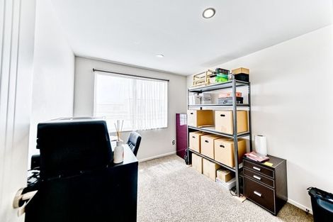 Photo of property in 74 Kuaka Drive, Takanini, 2112