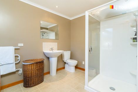 Photo of property in 41 Highgrove, Saint Clair, Dunedin, 9012