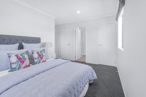 Photo of property in 1/1 Hibiscus Avenue, Hamilton Lake, Hamilton, 3204