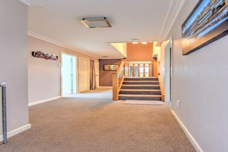 Photo of property in 9 Kerwood Place, Gore, 9710