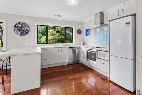 Photo of property in 38 Albany Road, One Tree Point, 0118