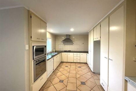 Photo of property in 12 Wairata Place, Te Atatu South, Auckland, 0610