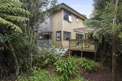 Photo of property in 1024 Scenic Drive North, Swanson, Auckland, 0816