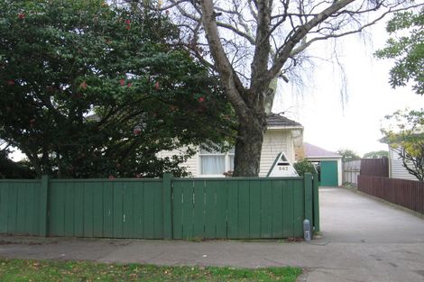 Photo of property in 647 Featherston Street, Roslyn, Palmerston North, 4414