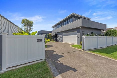 Photo of property in 108 Clovelly Road, Bucklands Beach, Auckland, 2012
