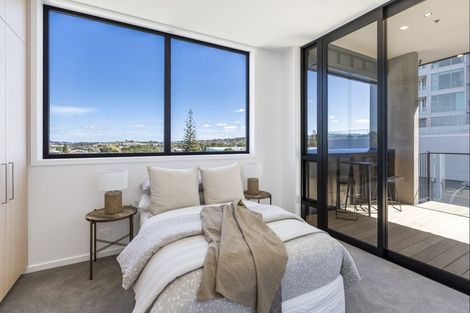 Photo of property in 5/14 Tamariki Avenue, Orewa, 0931