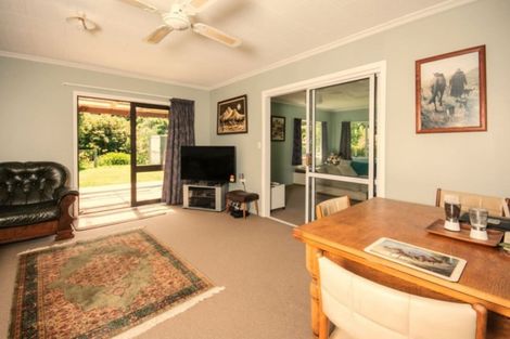 Photo of property in 5820 Kenepuru Road, Waitaria Bay, Picton, 7282