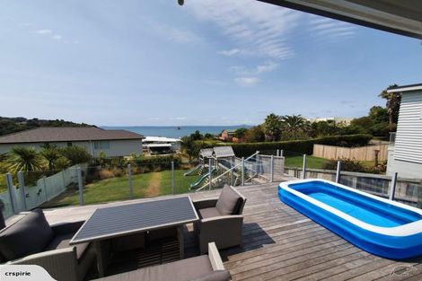 Photo of property in 1047 Whangaparaoa Road, Tindalls Beach, Whangaparaoa, 0930