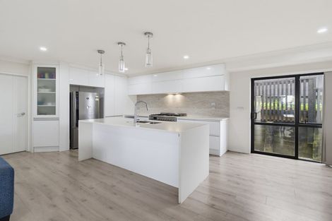 Photo of property in 126 Keri Vista Rise, Papakura, 2110
