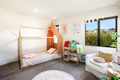 Photo of property in 26 Port Lane, Whitby, Porirua, 5024