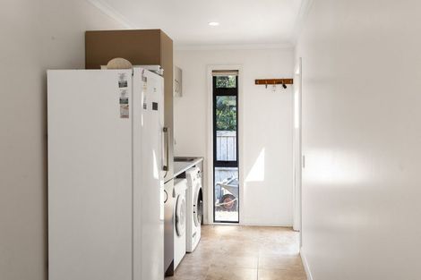 Photo of property in 4 Captain Wood Avenue, Whitianga, 3510