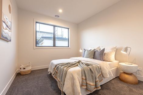 Photo of property in 32 Memorial Drive, Hokowhitu, Palmerston North, 4410