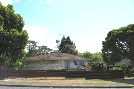 Photo of property in 51 Alexander Avenue, Torbay, Auckland, 0630