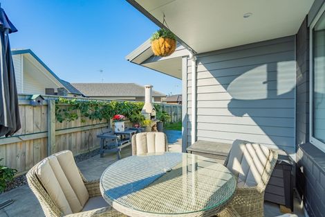 Photo of property in 9 Bridford Way, Paraparaumu, 5032