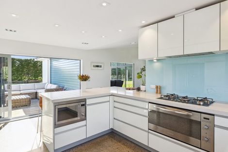 Photo of property in 19 Paetawa Road, Peka Peka, Waikanae, 5391