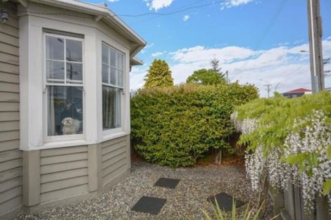 Photo of property in 37 Macandrew Road, South Dunedin, Dunedin, 9012