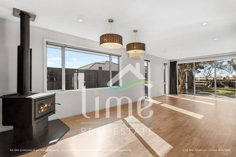 Photo of property in 40 Brockelbank Drive, Kaiapoi, 7630