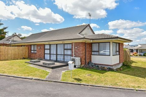 Photo of property in 16 Brynbela Court, Papakura, 2110