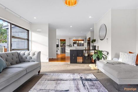 Photo of property in 1/10 Harley Road, Hauraki, Auckland, 0622