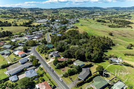 Photo of property in 26 Whaka Street, Maungaturoto, 0520