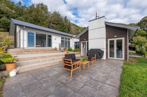 Photo of property in 209 Huia Street, Waikanae, 5391