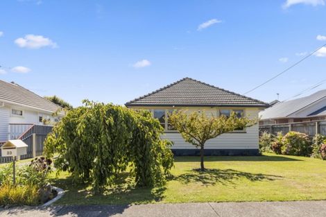 Photo of property in 23 Holyoake Crescent, Avalon, Lower Hutt, 5011