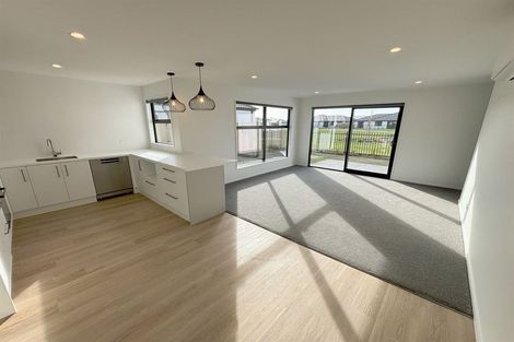 Photo of property in 2 Riroriro Lane, Halswell, Christchurch, 8025