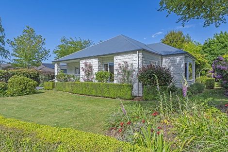 Photo of property in 30 Oakden Drive, Darfield, 7510