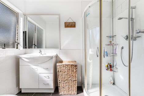 Photo of property in 61 Carnoustie Drive, Wattle Downs, Auckland, 2103