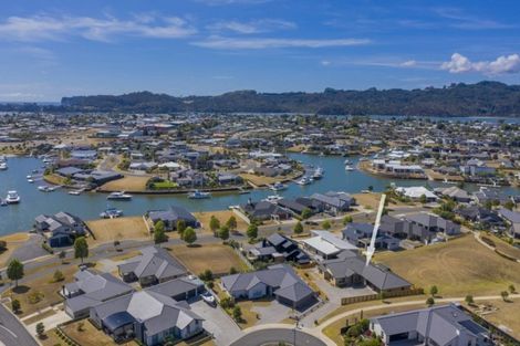 Photo of property in 7 Roseberry Place, Whitianga, 3510