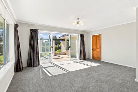 Photo of property in 19 Kinnaird Place, Hillmorton, Christchurch, 8025