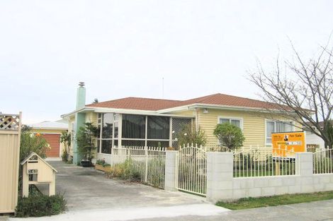 Photo of property in 146a Gloucester Street, Taradale, Napier, 4112