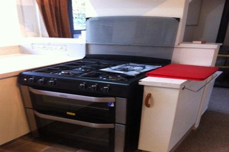 Photo of property in 4 Haynes Avenue, Upper Riccarton, Christchurch, 8041