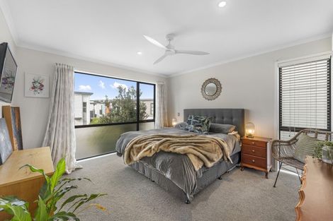 Photo of property in 13 Ian Morrison Road, Hobsonville, Auckland, 0616