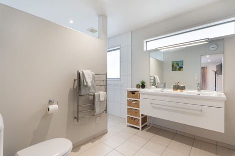 Photo of property in 8 Halewood Grove, Churton Park, Wellington, 6037