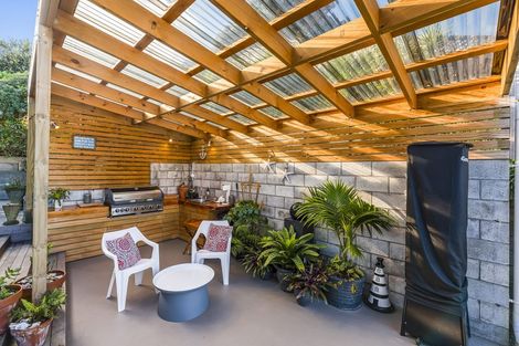 Photo of property in 75 The Esplanade, Raumati South, Paraparaumu, 5032