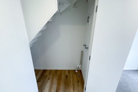 Photo of property in 8/2 Stokes Avenue, Te Atatu Peninsula, Auckland, 0610