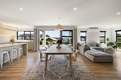 Photo of property in 28 Acacia Avenue, Kihikihi, Te Awamutu, 3800