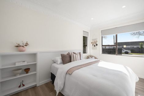 Photo of property in 35 Freyberg Avenue, Papatoetoe, Auckland, 2104