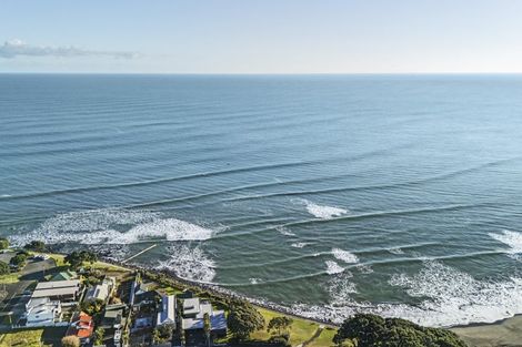 Photo of property in 42 Octavius Place, New Plymouth, 4312